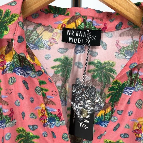 Nrvna Mode Colette Beach Print Blouse Long Sleeve V Neck Viscose size small NWT - Picture 9 of 12